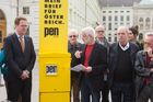 Der Österreischische PEN-Club und die Post AG haben am Donnerstag in Wien eine 