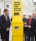 Der Österreischische PEN-Club und die Post AG haben am Donnerstag in Wien eine 
