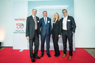 Der international tätige Industrieofenbauer Aichelin lud Ende Mai zum 150. Firmenjubiläum ins Stuttgarter Porschemuseum. Kunden, Partner und Mitarbeiter aus der ganzen Welt gratulierten. Im Bild: Professor Reinhold Schneider, Aichelin-CEO Peter Schobesberger, Iryna Sokolova, Carsten Stölting.