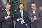 Das weltbekannte österreichische Unternehmen AKG Acoustics auf neuem internationalen Erfolgskurs. Bild v.l. Wolfgang Brunner(Marketing Manager AKG); Stefan Gubi(Geschäftsführer AKG); Gerald Kiska(Designer AKG - Kiska GmbH)                               