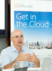 (c) fotodienst/Anna Rauchenberger - Wien, am 03.07.2012 - 1 Jahr Microsoft Office 365 zeigt Die Cloud-Lösung ist mit 6 Millionen User auf Erfolgskurs. Im Rahmen einer Pressekonferenz wurde nochmals die gesamte Bandbreite der Produktivitätslösung vorgestellt. Im Fokus standen dabei unter anderem die rechtlichen Aspekte bei der Einführung von Cloud-Technologien in Österreich. Ein weiteres Thema war Microsoft Office 365 für Bildungseinrichtungen: Diese erhalten das Service für Kollaboration und Kommunikation in der Cloud kostenlos. FOTO: Harald Leitenmüller, Chief Technology Officer Microsoft Österreich: