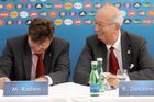 (C) fotodienst/Anna Rauchenberger - Wien 27.09.2006 - UEFA EURO 2008. FOTO v.l.: Martin Kallen (GF UEFA), Ralph Zloczower (Verwaltungsratspräsident EURO 2008 SA und Präsident des Schweizerischen Fussballverbandes).