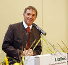 Eröffnung Landwirtschaftsschule Litzlhof.
Im Bild LH Dr. Jörg Haider