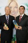 (C) fotodienst/Anna Rauchenberger - Wien 04.05.2006 - Neue Unternehmensstruktur bei Tetra Pak. FOTO v.l.: Dkfm. Wolfgang J. Niestroj (Managing Director, Tetra Pak GmbH) und Ing. Mag. (FH) Otto E. Belohlavek ( Commercial Director,  Tetra Pak GmbH).