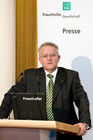 Hans-Jörg Bullinger (Präsident der Frauenhofer-Gesellschaft) auf der Pressekonferenz zum Thema 