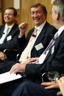 Wirtschaftliche und politische Herausforderungen für Deutschland, Großbritannien und Europa. FOTO: Markus Beumer, Mitglied des Vorstandes Commerzbank AG; Lord Hugh Dykes, Liberal Democrat Spokesman for Europe in the House of Lords; David Marsh CBE, Chairman, London & Oxford Capital Markets plc. (C)Fotodienst/Klaus Henning