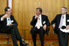 Wirtschaftliche und politische Herausforderungen für Deutschland, Großbritannien und Europa. FOTO: Markus Beumer, Mitglied des Vorstandes Commerzbank AG; Lord Hugh Dykes, Liberal Democrat Spokesman for Europe in the House of Lords; David Marsh CBE, Chairman, London & Oxford Capital Markets plc. (C)Fotodienst/Klaus Henning