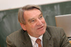 (C) Fotodienst/Anna Rauchenberger - 30.11.2007 - Wien - Österreichische Gesellschaft für Probiotische Medizin: Forschungserfolg bei Probiotika. FOTO: o.Univ. - Prof. Dr. Günter J. Krejs (Universitätsklinik für Innere Medizin, Medizinische Universität Graz)