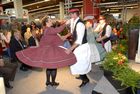 Ferienmesse 2007 im MessezentrumUngarischer Volkstanz zur Eröffnungwww.siebinger.com                            