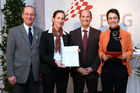 (C) fotodienst/Anna Rauchenberger - Wien, 04.12.2008 - Austrian Research Promotion Agency (FFG): 'Austrian Champions in European Research'. FOTO: Sektionschef Mag. Friedrich Faulhammer (BMWF) und DI Dr. Sabine Herlitschka (Bereichsleiterin, FFG Europäische und Internationale Programme) gratulieren den 'Austrian Champions in European Research'