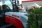 Die neue Steyr Traktor Fronthaube.