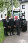 v.l. CNH Österreich Gebietsproduktleiter Josef Knapp, Geschäftsführer Maschinenring Osttirol Gumpitsch Johann und Landwirtschaftsminister Josef Pröll