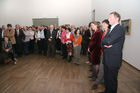 Zahlreich erschienen Prominenz und VIPs zum traditionellen WIHAST-Treffen, zu welchem Mag. Peter Weinhäupl, GF des Leopoldmuseums lud. Bild: Mag. Peter Weinhäupl (GF des Leopoldmuseums im MQ ganz rechts) und Gäste. Fotografin: Anna Rauchenberger