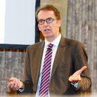  (C) fotodienst.at / Anna Rauchenberger - Wien, am 07.11.2011 - Mediennutzung in konvergierenden Medienumgebungen - Ein Vortrag aus der Reihe der 'Hedy Lamarr - Lectures' im Festsaal der Österreichischen Akademie der Wissenschaften. FOTO Prof. Uwe Hasebrink, Empirische Kommunikationswissenschaften: