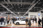  (c) fotodienst/Katharina Schiffl - Wien, am 11.01.2012 - Am Donnerstag, 12. Jänner startet die bedeutendste heimische PKW-Neuheiten- und Leistungsschau, die „Vienna Autoshow“. Vier Tage lang, bis einschließlich Sonntag (15. Jänner), präsentieren 40 Automarken rund 400 Neuwagen in der Messe Wien. Am heutigen Presse- und Händlertag herrscht bereits reges Aufkommen.