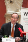  (c) fotodienst/Katharina Schiffl - Wien, am 28.02.2012 - Das Österreichische Institut für Wirtschaftsforschung lädt zur Präsentation empirischer Grundlagen für ein neues, sozio-ökologisches Wachstumsmodell eines europäischen Forschungskonsortium. FOTO Christoph Leitl (Präsident der Wirtschaftskammer Österreich und des WIFO):