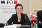  (c) fotodienst/Katharina Schiffl - Wien, am 28.02.2012 - Das Österreichische Institut für Wirtschaftsforschung lädt zur Präsentation empirischer Grundlagen für ein neues, sozio-ökologisches Wachstumsmodell eines europäischen Forschungskonsortium. FOTO Margit Schratzenstaller-Altzinger (Ökonomin am WIFO, Vizekoordinatorin von WWWforEurope).: