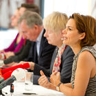  (c) fotodienst/Anna Rauchenberger - Wien, am 14.10.2012 – Aus einer Umfrage geht hervor Knapp ein Viertel der Bevölkerung tut sich schwer zu verstehen, was ihr Arzt ihnen sagt. Ein Drittel der Menschen hat Schwierigkeiten, Informationen in den Medien darüber, wie sie ihren Gesundheitszustand verbessern können, zu verstehen. Ansätze sind auf zwei Ebenen notwendig: das Gesundheitssystem selbst muss verständlicher und die Bevölkerung muss befähigt werden, mit gesundheitsrelevanten Informationen besser umzugehen. FOTO: Doz. Dr. Pamela Rendi-Wagner, MSc, Bundesministerium für Gesundheit: