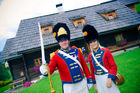 © Fotodienst / Marco Riebler: Mit einem Salutschießen erinnerte die Schützengarde St. Michael im Lungau am Maria Himmelfahrtstag an die Franzosenkriege zwischen 1809 und 1813. Schauplatz war die Napoleonvilla, ein historisches Ferienhaus in Rennweg am Katschberg. Oberkärnten war vor 200 Jahren unter französischer Verwaltung und Teil der 