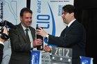 1. Swiss CIO & IT-Manager Summit 2012: Wahl zum IT-Manager des Jahres. Foto vlnr.: Ernest Gmünder, CIO Touring Club Suisse TCS und Michael Ghezzo, Confare-Chef