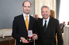  (c) fotodienst / Katharina Schiffl - Wien, am 16.05.2013 - Die Überreichung der Urkunde über die Verleihung des Berufstitels Professor an Johannes Faber und des Österreichischen Ehrenkreuzes für Wissenschaft und Kunst an Mag. Peter Bogner wird feierlich mit der Laudatio von Dompfarrer Toni Faber und Architekt Prof. DI Manfred Nehrer untermalt.