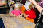 Kekse backen bei FELBER - Handwerk erleben, Spaß haben, sich auf Weihnachten freuen! Die Bäckerei Felber bietet Workshops, Kinderfeste und Kuchenbacken mit der ganzen Familie, bis zu 15 Kinder in der Gruppe. Voranmeldungen direkt in jeder Filiale oder unter Tel. 01/2922907 Die selbstgebackenen Kekse dürfen natürlich mit nach Hause genommen werden. Ort: Bäckerei Felber