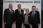 Europäische Toleranzgespräche 2015: Empfang für die Denker und Philosophen am 21. Mai 2015 im Hotel Holiday Inn in Villach. Im Bild: Landtagspräsident Reinhart Rohr, Superintendent Manfred Sauer, Diakonie de La Tour Direktor Hubert Stotter mit Gattin.