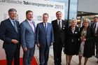 Europäische Toleranzgespräche 2015: Empfang für die Denker und Philosophen am 21. Mai 2015 im Hotel Holiday Inn in Villach mit Landeshauptmann Peter Kaiser, Bürgermeister Günther Albel, Bundespräsident Heinz Fischer, Superintendent Manfred Sauer, Helli Thelesklaf und Hilde Schaumberger.