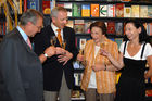 Michael Obermeyer (GF Reichl & Partner), Josef Pretzl (GF Thalia), Mag. Maria Hasenöhrl (Inhaberin Wagner!sche Buchhandlung), Mag. Sabine Brenner (GF Wagner!sche Buchhandlung)