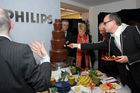 (C) fotodienst/Anna Rauchenberger - Wien 09.01.2007  - Traditioneller Neujahrscocktail im PHILIPS-Haus am Wienerberg. Philips Austria Generaldirektor Peter Kamm und Mag. Christoph Wolfsgruber, Finanzvorstand der Philips Austria GmbH durften wieder zahlreiche Gäste begrüßen. FOTO: Gäste und Mitarbeiter.