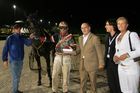 (C) fotodienst/Anna Rauchenberger - Wien 03.08.2006 - Das Philips Licht Derby, das alljährlich stattfindende Pferderennen, ging heute wieder auf der Trabrennbahn in Baden bei Wien über die Bühne. FOTO: Sieger.