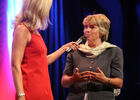 (C) Anna Rauchenberger - Wien 01.06.2007 - Henkel Jubiläums-Gala in der BA-CA-Halle. FOTO v.l.: Elisabeth Vogel, Moderatorin, Vizebürgermeisterin Grete Laska.