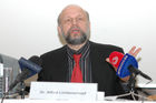 (c) Fotodienst / Daniel K. Gebhart - Wien 19.04. 2006 - 'Quit and Win': Auch 2006 wieder im Einsatz für die Rauchfreiheit. FOTO: Prim. Dr. Alfred Lichtenschopf (Österreichische Gesellschaft für Pulmologie)