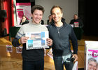 Gewinner im Rahmen der Career Guide Präsentation mit Mag. Alexander Stromer.

