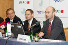 (c) fotodienst/Dan Carabas - Wien 22.06.07 - Pressekonferenz zum Thema Wirtschaftsfaktor Flughafen Wien - FOTO: v.li. Herr Kaufmann, Herr Fritz, Herr Streicher