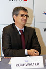 (c) fotodienst/Dan Carabas - Wien 22.06.07 - Pressekonferenz zum Thema Wirtschaftsfaktor Flughafen Wien - FOTO: v.li. Herr Kochwalter