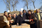 Festredner (u.a.): IKG-Präsident Ariel Muzicant, HAKOAH-Präsident Paul Haber, Innenministerin Liese Prokop, Vizebürgermeister und Stadtrat Sepp Rieder; unter den Gästen: Markus Rogan, Frank Stronach, Alexander van der Bellen