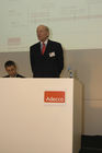 Adecco Bilanz-Medienkonferenz 2006. Bild: Klaus J. Jacobs (Adecco Gruppe Vorsitzender und Generaldirektor)