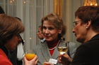 (C) fotodienst/ Marco Frauchiger - Bern 20.03.2006 – Präsentation der Resultate der vorgenommenen Studie und Roundtable-Gespräche im Berner Bellevue Palace. FOTO: Dr. Annemarie Huber-Hotz (Bundeskanzlerin), Christine Beerli  (Ständerätin kt. Bern), (Ellinor von Kauffungen (Moderation).