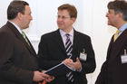 (c) Fotodienst/ Daniel K. Gebhart - Compass Austria / CEE: COMPASS Managementveranstaltung 2006 - Foto: v.l. Dr. Martin Lippert (Compass Group Deutschland), Howard Davies (Compass Group UK), DI Johann Zillner (Compass Group Österreich)