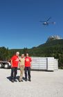 Mülltransport mit Hubschrauber in den Alpen  Petter, Hillar, Roth