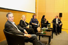 31. Österreichischer Controllertag, ControllerLounge 11.11.2009 (c) Julia Fuchs, Podiumsdiskussion v.l.n.r.: Dr Rainer Gross, Mag. Brigitte Magnet, Johanna Zugmann, Dr. Rita Niedermayr, Dr. Werner Lanthaler