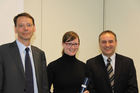 Diplomverleihung CIFRSA, ÖCI, 25.2.2010 am Foto: Mag. Helmut Kerschbaumer, Doris Tillian und Prof. Alfred Wagenhofer