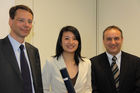 Diplomverleihung CIFRSA, ÖCI, 25.2.2010 am Foto: Mag. Helmut Kerschbaumer, Lei Tian und Prof. Alfred Wagenhofer