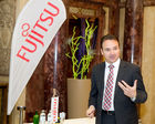 (C) fotodienst / Anna Rauchenberger  - Wien, 28.04.2011 – Fujitsu stellt mit 'Managed Smartphone' weltweit einen neuen Service zur Verfügung. Dank eines Pakets von gehosteten Mobile Professional-Lösungen können Unternehmen die Verwaltung ihrer Smartphones gezielt an Fujitsu auslagern und ihre betrieblichen Prozesse optimieren. FOTO: Johannes Baumgartner, Managing Director Fujitsu Österreich