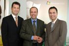 (C) fotodienst/Anna Rauchenberger - Wien 27.02.2007  - Microsoft zieht zum 1. Halbjahr des Geschäftsjahres 2007 eine äußerst positive Bilanz. FOTO v.l.: Lukas Keller (Leiter des Bereichs Information Worker bei Microsoft Österreich), Herbert Schweiger (GF Microsoft Österreich), Thomas Lutz (Unternehmenssprecher Microsoft Österreich).