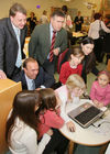 (C) fotodienst/Anna Rauchenberger - Wien 13.12.2006  - Partnerschaft der Wiener Kinderfreunde mit Microsoft Österreich: Der Umgang mit PC und Internet wird sicher und 'kinderleicht'. FOTO: Für Kindergartenkinder und 'Taferlklassler' bietet die Bildungsinitiative 'Schlaumäuse - Kinder entdecken Sprache' erste erfolgreiche Gehversuche mit dem Computer. Barbara Nowak (Abgeordnete zum Wiener Landtag und Mitglied des Gemeinderates der Stadt Wien, rechts hinten), Christian Morawek (GF der Wiener Kinderfreunde, links hinten), Herbert Schweiger (GF Microsoft Österreich, links hinten, hockend), Josef Broukal (Abgeordneter zum Nationalrat, Mitte hinten).