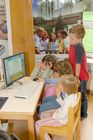 Der erste Schlaumäuse Kindergarten in Österreich ist der Städtische Kindergarten Leonfeldener Strasse 99d in Linz. Microsoft Österreich hat gemeinsam mit der Stadt Linz diesen Kindergarten als Schlaumäuse Kindergarten vorbereitet.