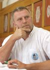 (C) fotodienst/Anna Rauchenberger - Wien 18.07.2006 - IG Milch: Mit der neuen Marke 'A faire Milch' verdienen Bauern statt 30 Cent pro Liter um 10 Cent/Liter mehr. FOTO: Ewald Grünzweil (Geschäftsführender Obmann der IG Milch).