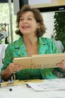(C) fotodienst/Anna Rauchenberger - Wien 18.08.2006 - Renate Längauer ist Wohncoach. Nun präsentiert sie ihr neues Buch 'Eine spielerische Anleitung zum Wohngefühl'. FOTO: Renate Längauer